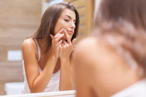 Acne and Your Skin Type: How Oily, Dry, Sensitive & Combination Skin Affects Breakouts